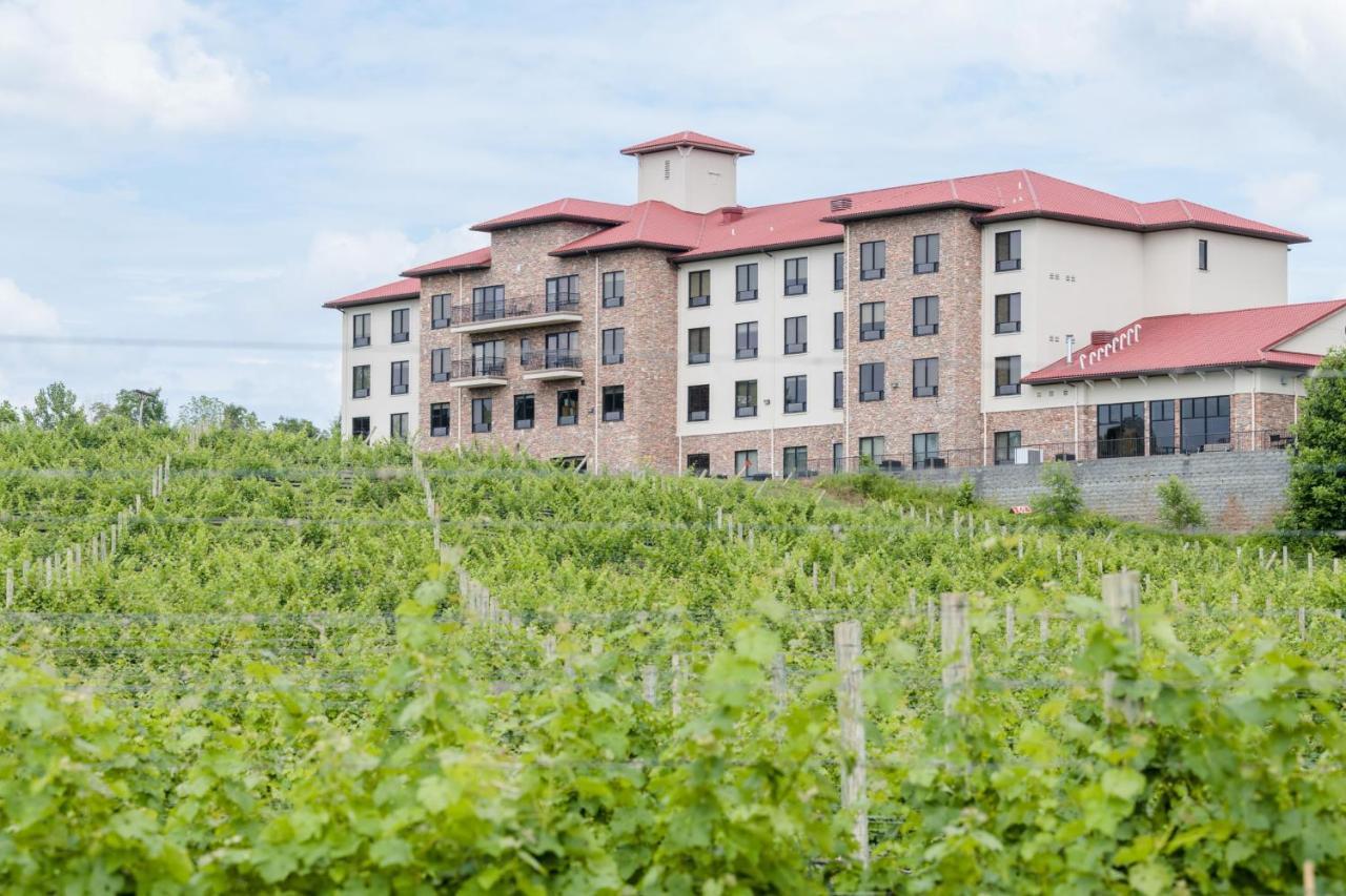Holiday Inn Express & Suites Lexington North West-The Vineyard By Ihg Exteriör bild