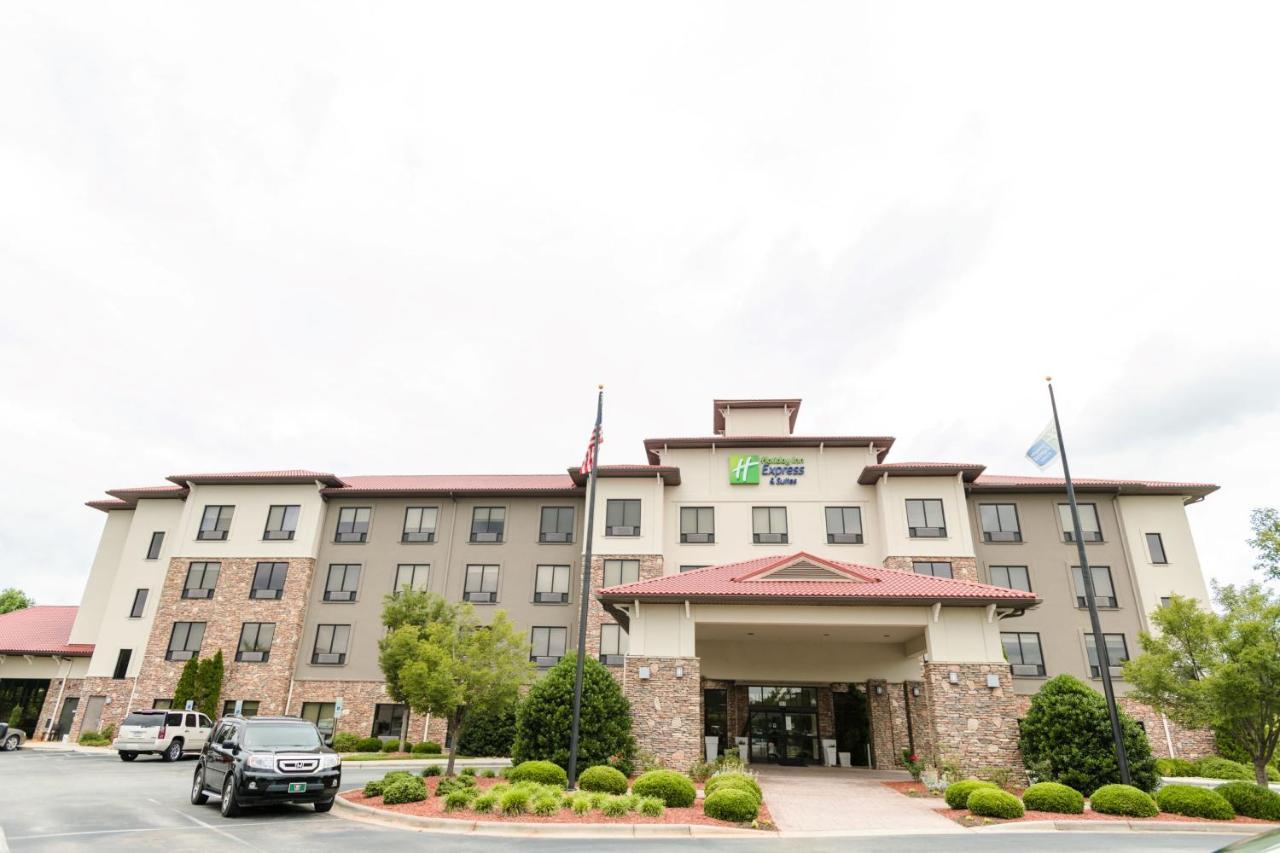 Holiday Inn Express & Suites Lexington North West-The Vineyard By Ihg Exteriör bild