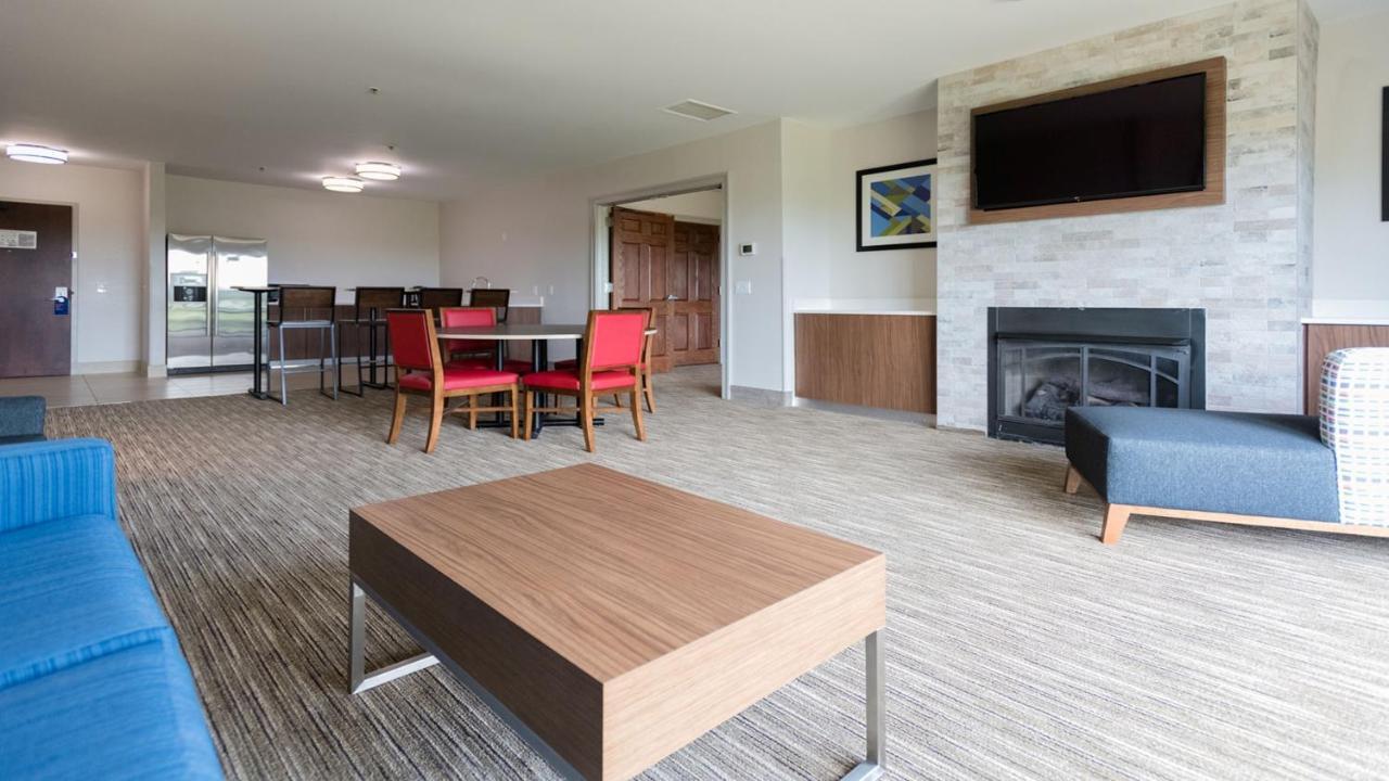 Holiday Inn Express & Suites Lexington North West-The Vineyard By Ihg Exteriör bild