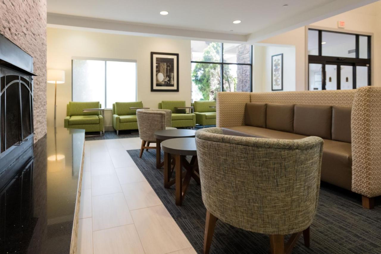 Holiday Inn Express & Suites Lexington North West-The Vineyard By Ihg Exteriör bild