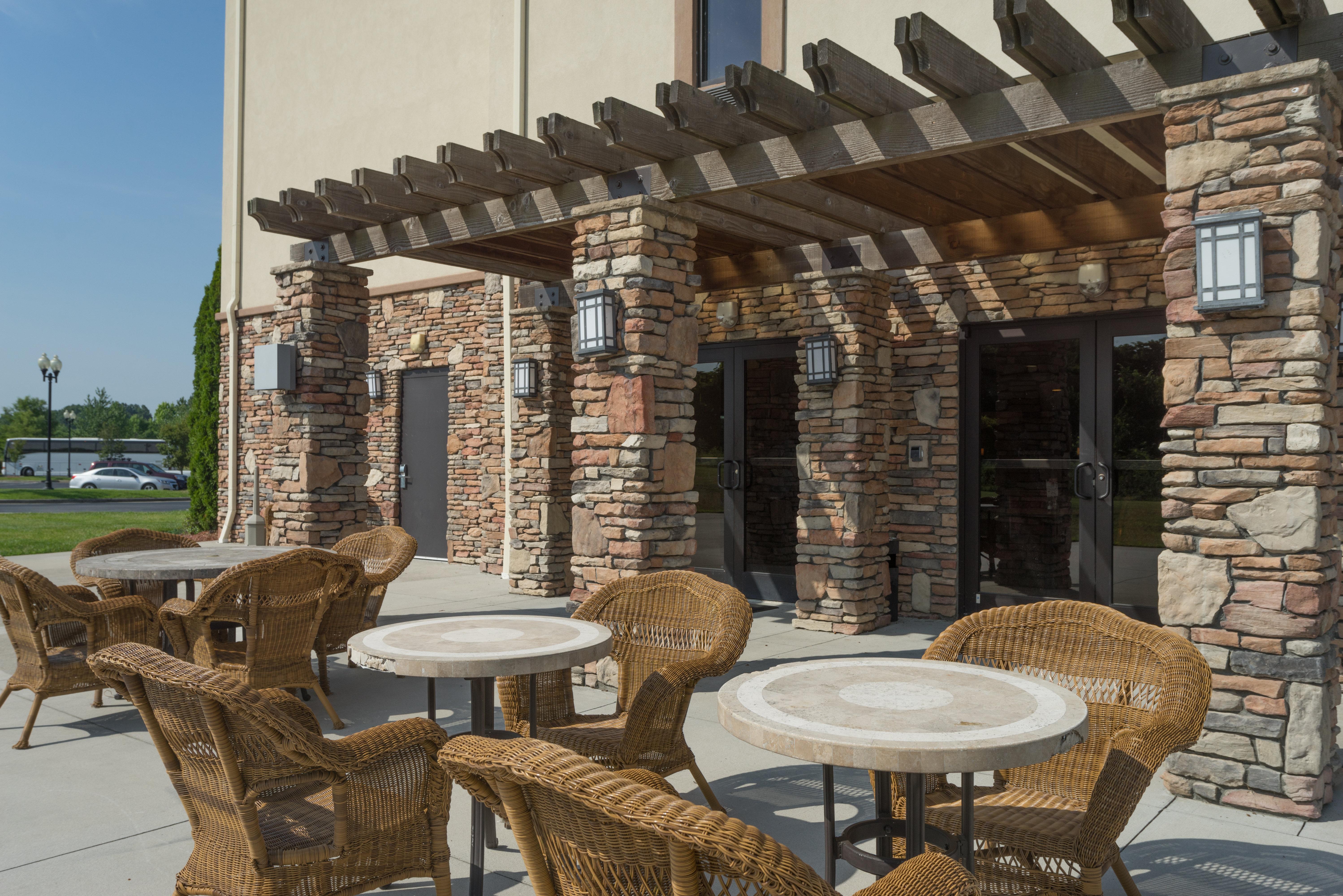 Holiday Inn Express & Suites Lexington North West-The Vineyard By Ihg Exteriör bild
